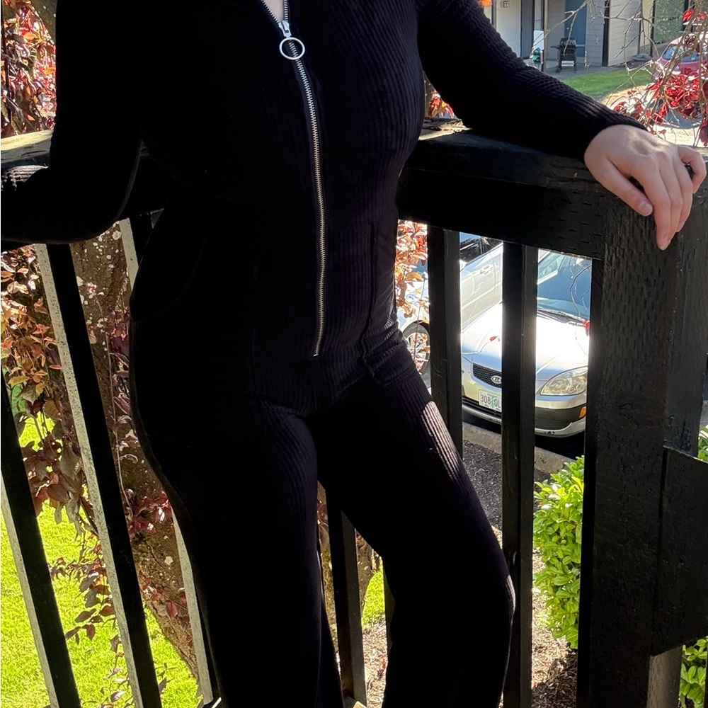Amazing Black Zipper Jumpsuit